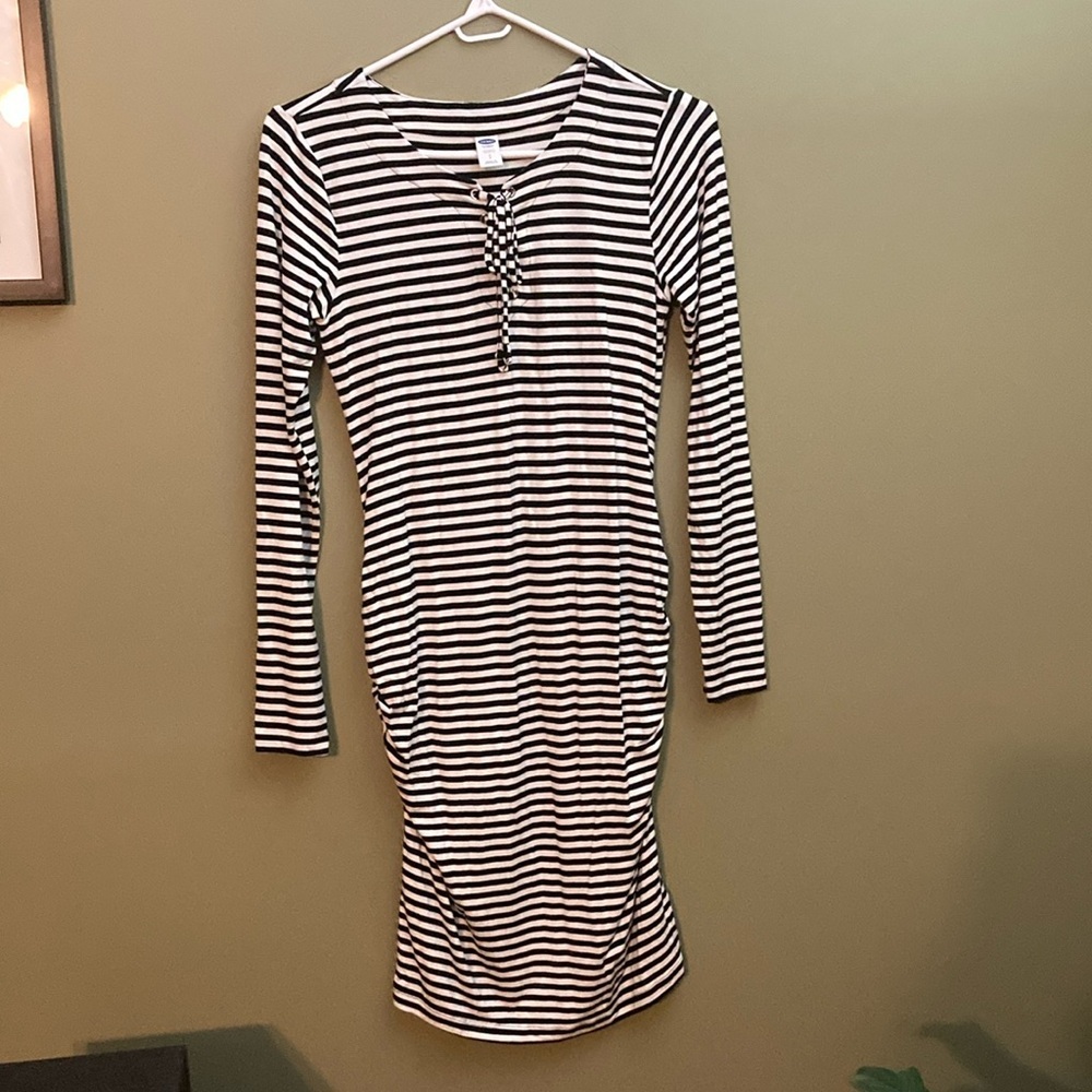Old Navy Maternity Black and White Long Sleeve Bodycon Dress